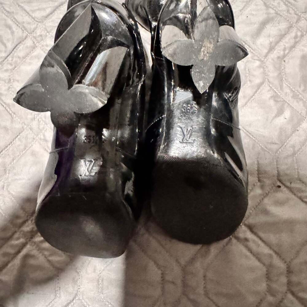 Louis Vuitton Silhouette Ankle Boots In Black Patent Leather - Picture 6 of 7